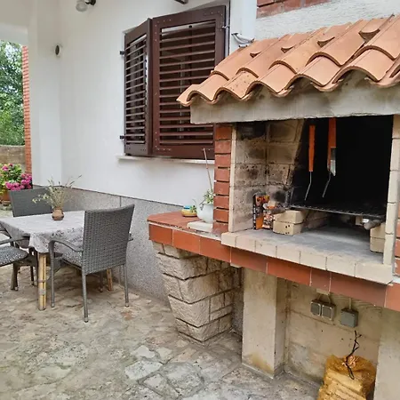 Apartman Near The Sea And Port Of Marina Veruda