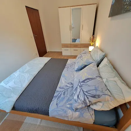 Near The Sea And Port Of Marina Veruda Póla