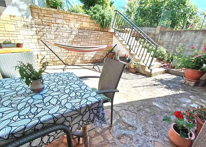 Near The Sea And Port Of Marina Veruda Пула